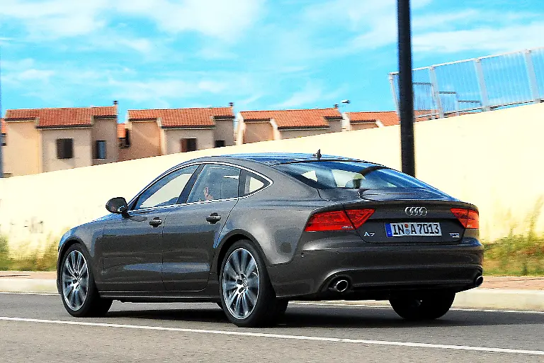Audi-A7-Sardinien-12-09-2010-15-53-10