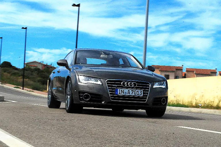 Audi-A7-Sardinien-12-09-2010-15-50-20