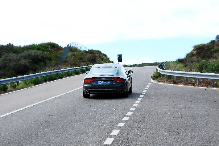 Audi-A7-Sardinien-12-09-2010-14-37-23