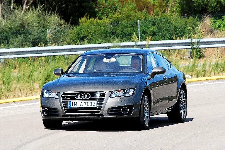 Audi-A7-Sardinien-12-09-2010-14-18-25