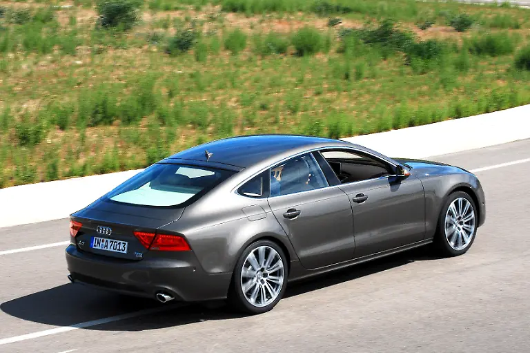 Audi-A7-Sardinien-12-09-2010-14-16-01