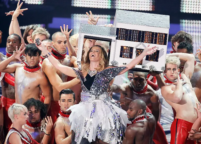 2010-09-13T013151Z-01-LOA230-RTRMDNP-3-MUSIC-MTV-JPG895782913785348050