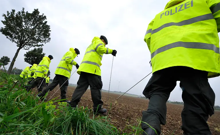 2t703806-jpg3937314188822007877