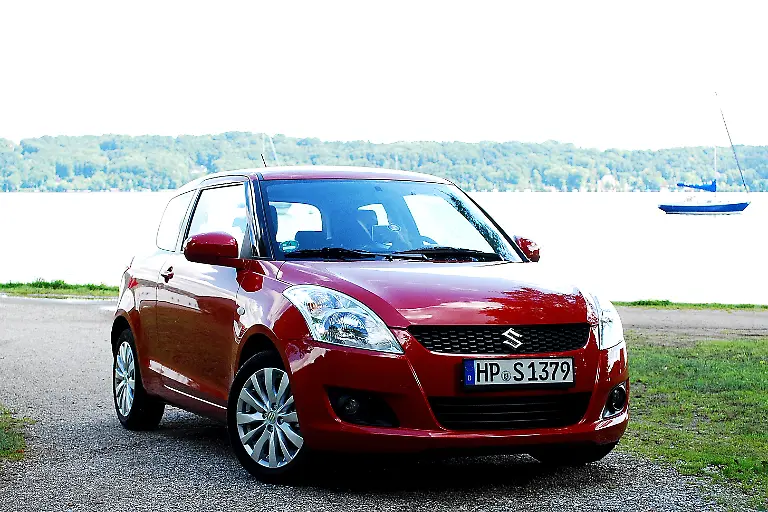 Suzuki-Swift-01-09-2010-14-30-17