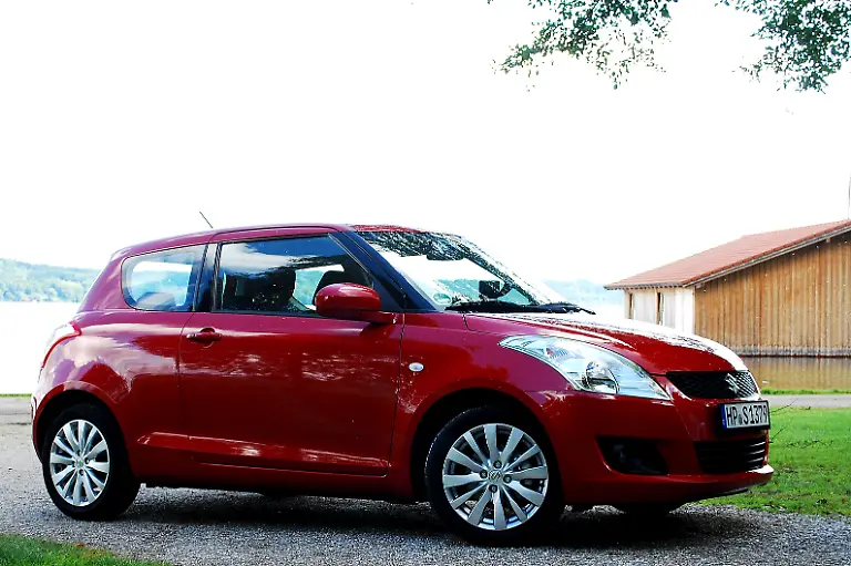 Suzuki-Swift-01-09-2010-14-30-52