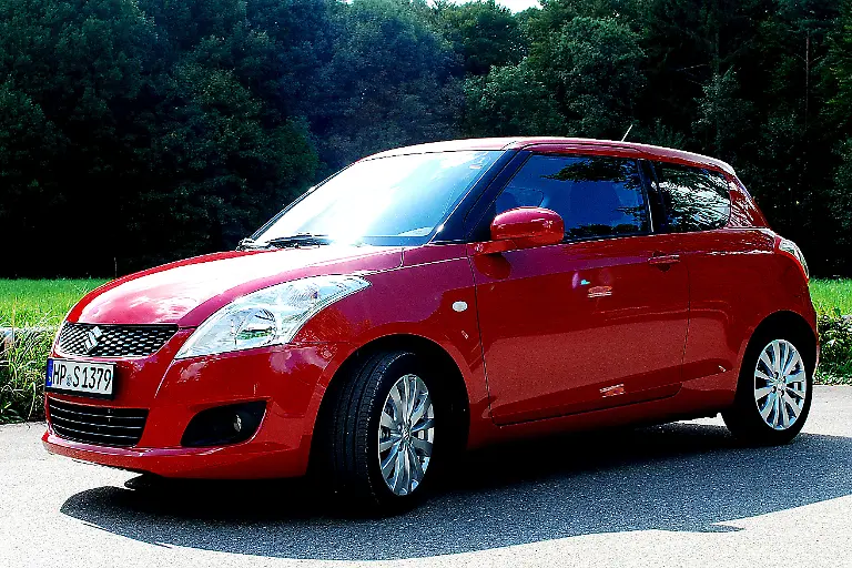Suzuki-Swift-01-09-2010-14-18-26