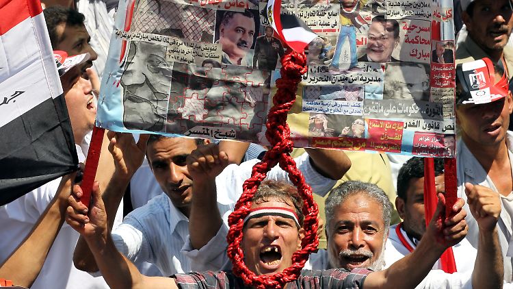 Islamisten protestieren in Kairo.