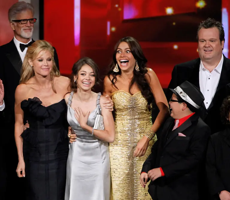 62nd-Primetime-Emmy-Awards-Show-CATG145-jpg6655976104451566329