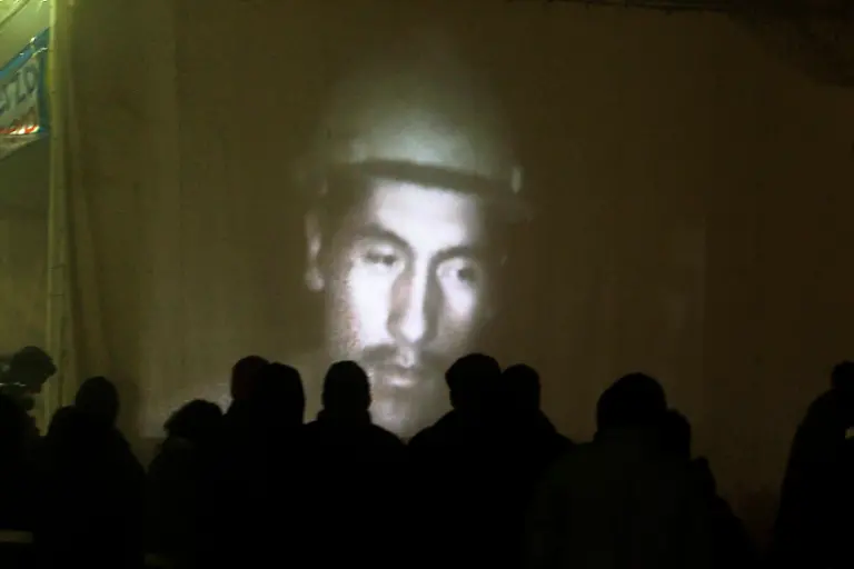 2010-08-27T195447Z-01-STG110-RTRMDNP-3-CHILE-MINE-ACCIDENT-JPG7787905446989828142