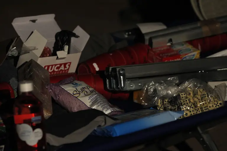 2010-08-29T012131Z-01-STG202-RTRMDNP-3-CHILE-MINE-ACCIDENT-JPG116064653657971147