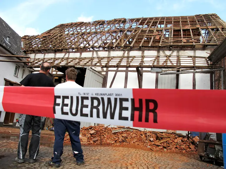 GERMANY-WEATHER-PLU103-jpg8508403590414402969