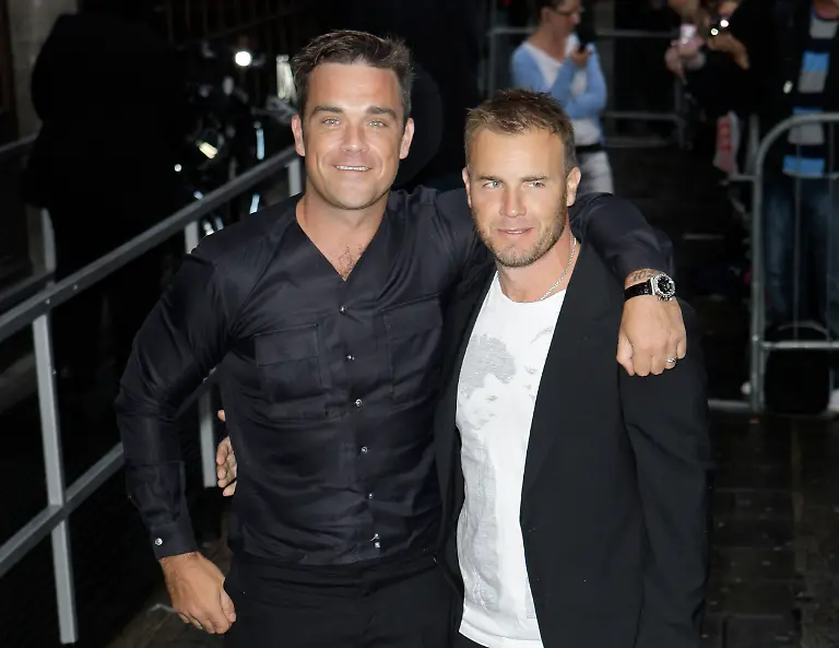 Britain-Robbie-Williams-LENT102-jpg2935686132779660972
