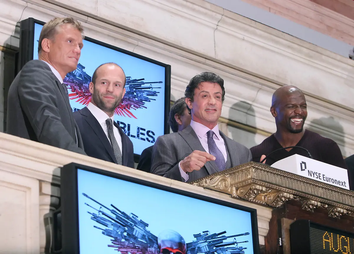 Wall-Street-Expendables-NYSW105-jpg1880143962602121940