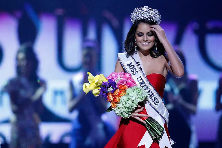 Miss-Universe-NVIB130-jpg3094985895526685173
