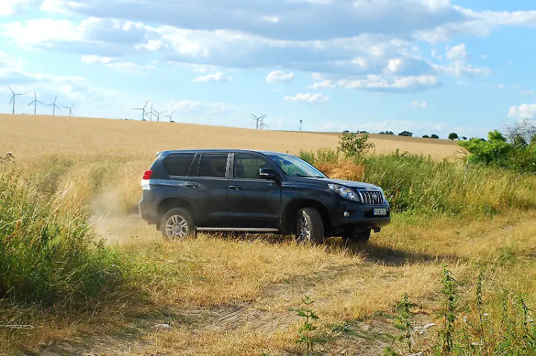 Toyota-Land-Cruiser-18-07-2010-17-56-42
