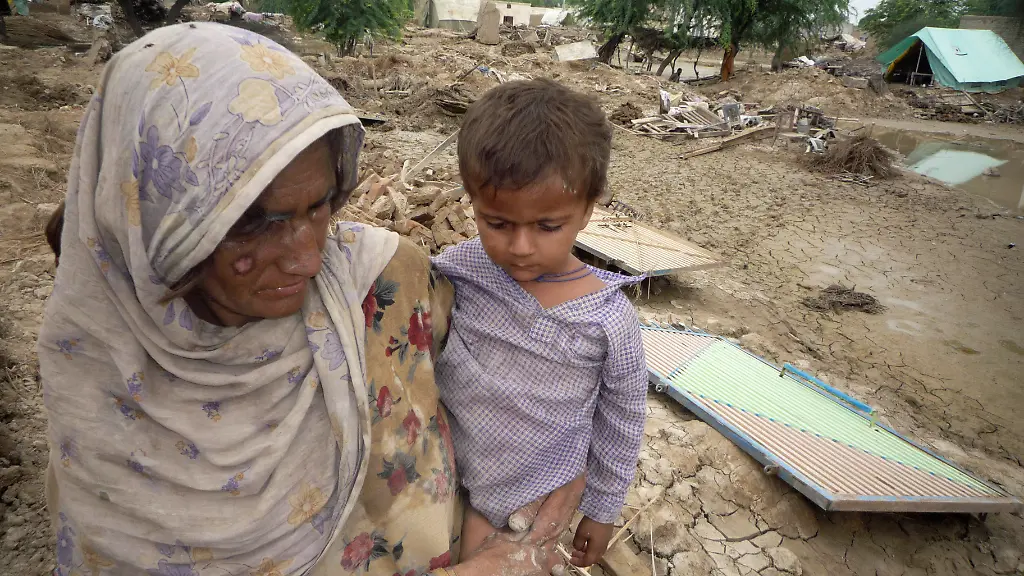 Pakistan-Floods-DIK101-jpg4949800409764548328