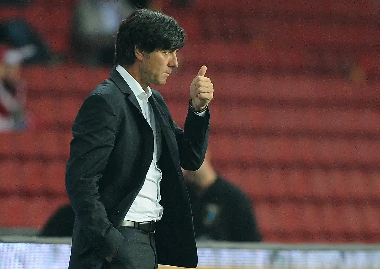 2snx4554-jpg8180672671794840704