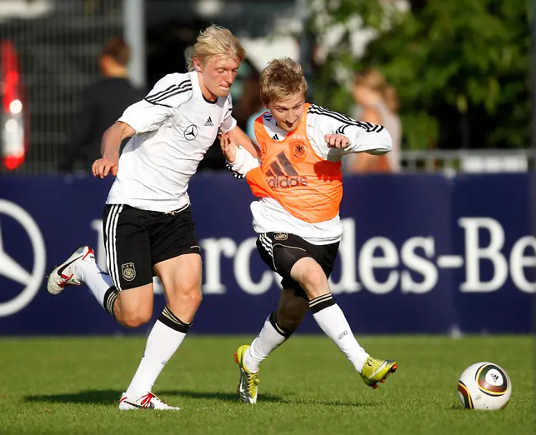 2010-08-09T180242Z-01-AD07-RTRMDNP-3-SOCCER-JPG7690762883668124927