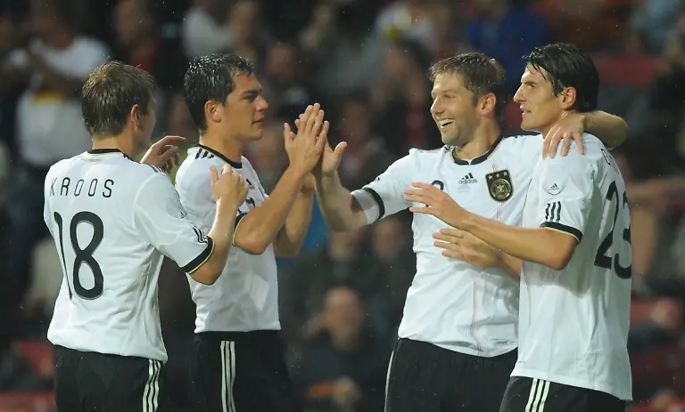 2snx0759-jpg2928233154628408830