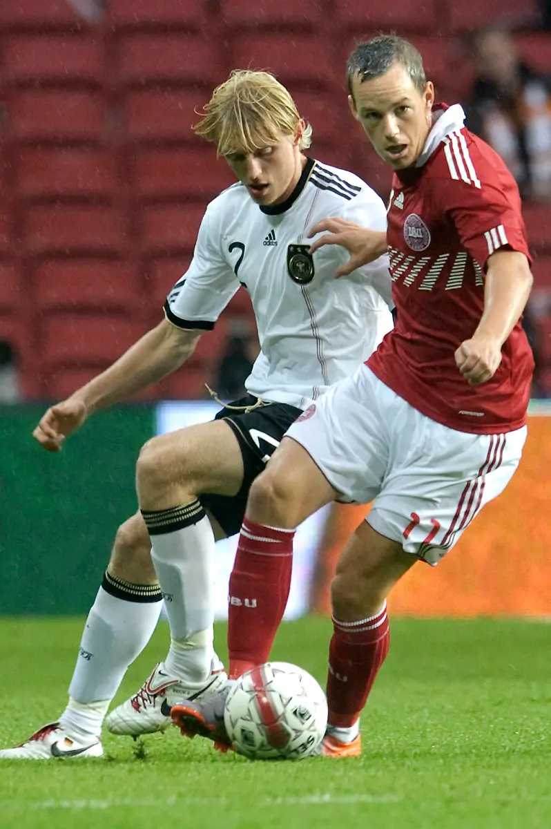 2010-08-11T192808Z-01-SIN500-RTRMDNP-3-SOCCER-JPG7329654407483466167