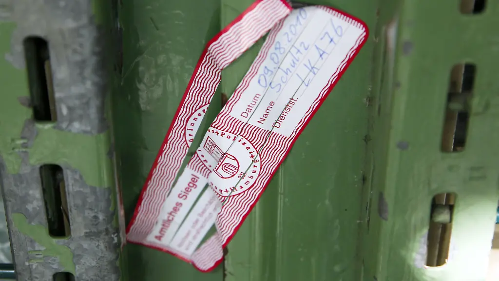 DEU-HH-Islam-Verbot-HAH104-jpg1606566900297572186