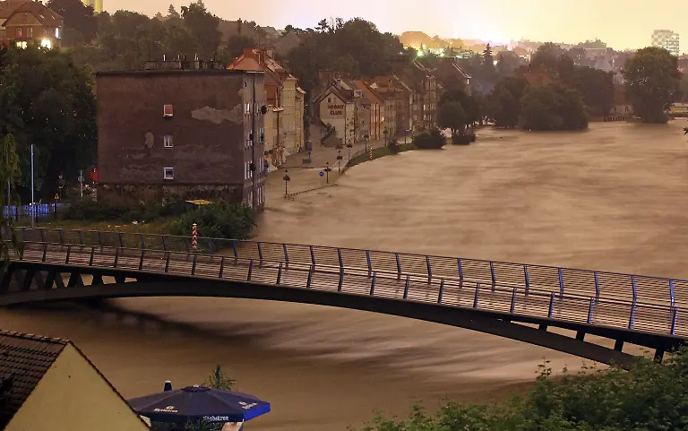 2slg0542-jpg3863053366163228914