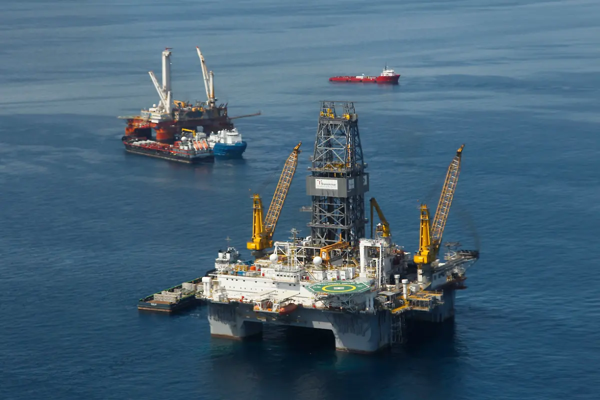 Gulf-Oil-Spill-LAGH111-jpg2282394442085349322