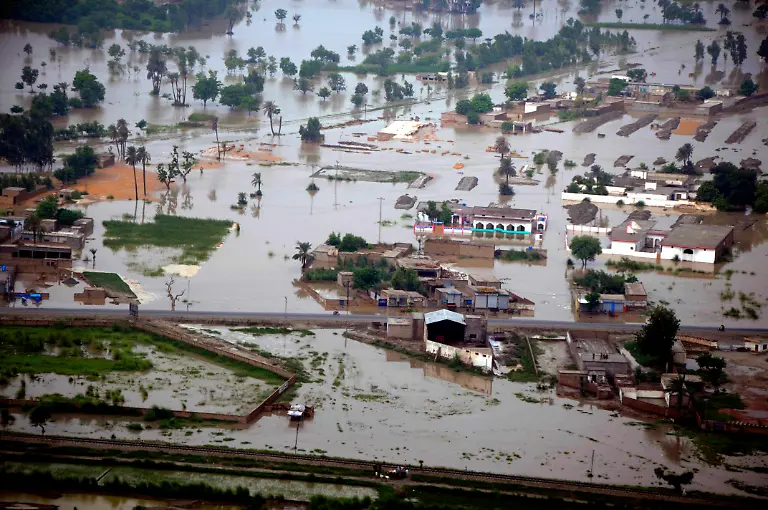 Pakistan-Floods-KOT101-jpg3387753474399493553