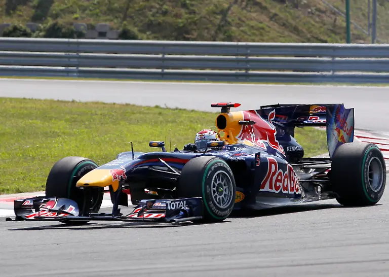 Hungary-F1-GP-Auto-Racing-XAF107-jpg4594387851300863199