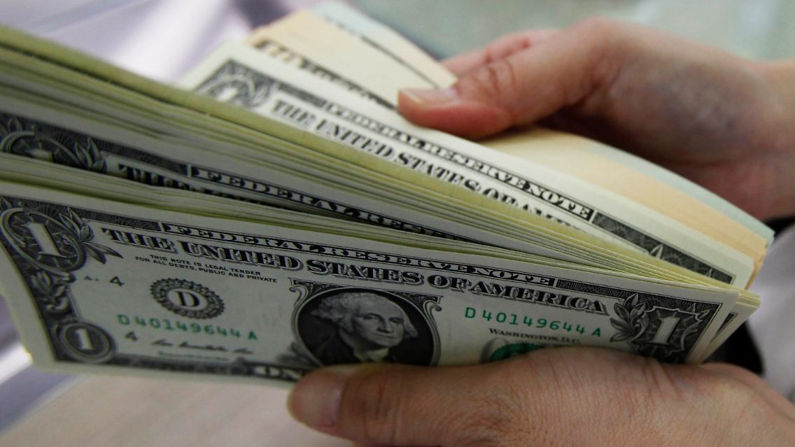 2011-08-01T050253Z_01_TOK311_RTRMDNP_3_MARKETS-FOREX-YEN.JPG1701994314427444406.jpg