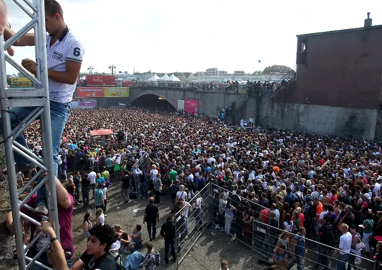 2scd1656-jpg166477211835145778