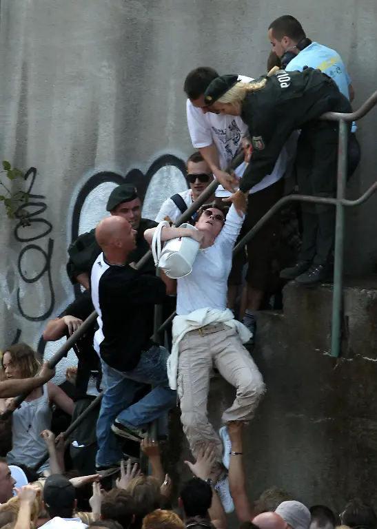 2scd1831-jpg8466542368024192154