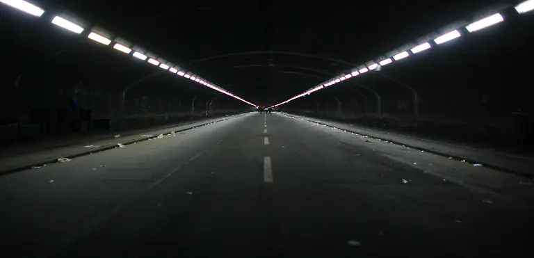 2sbz2110-jpg5222740541571913479