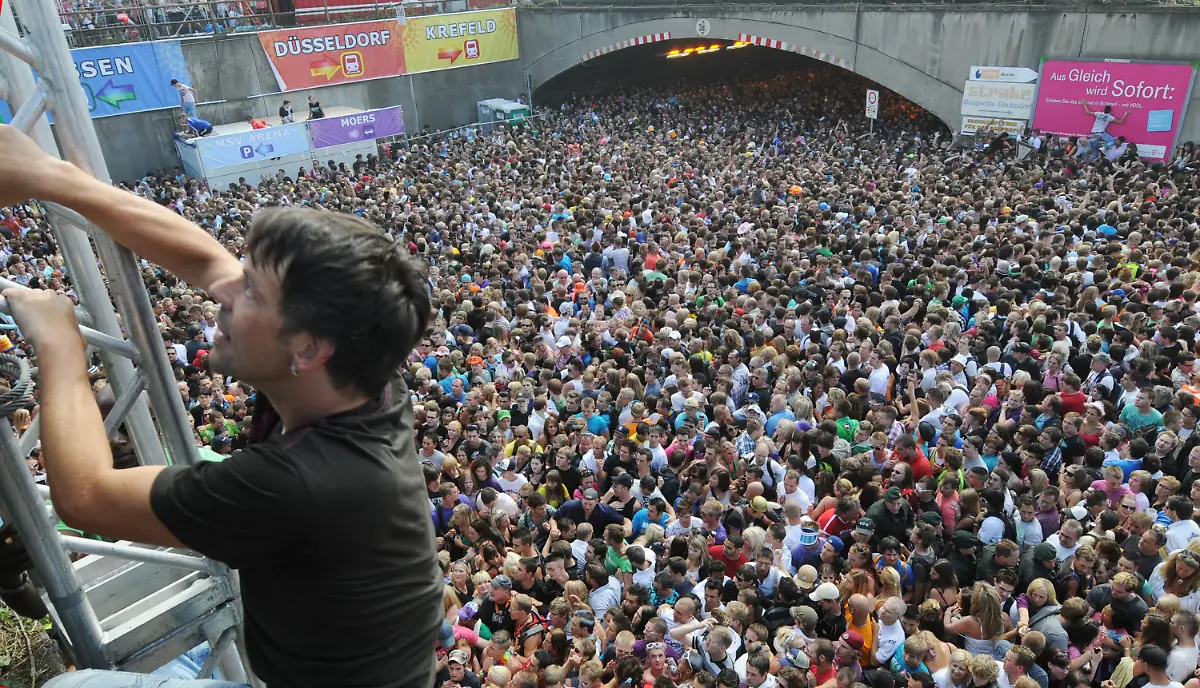 2sby2433-jpg3659004088592724192