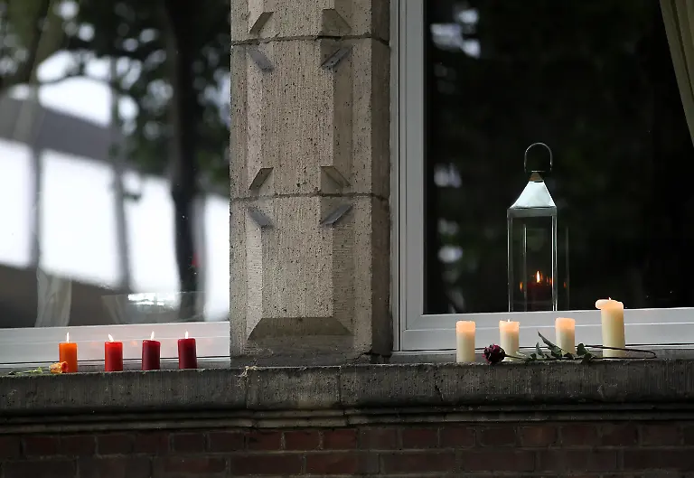 2scb0058-jpg807784138047986705