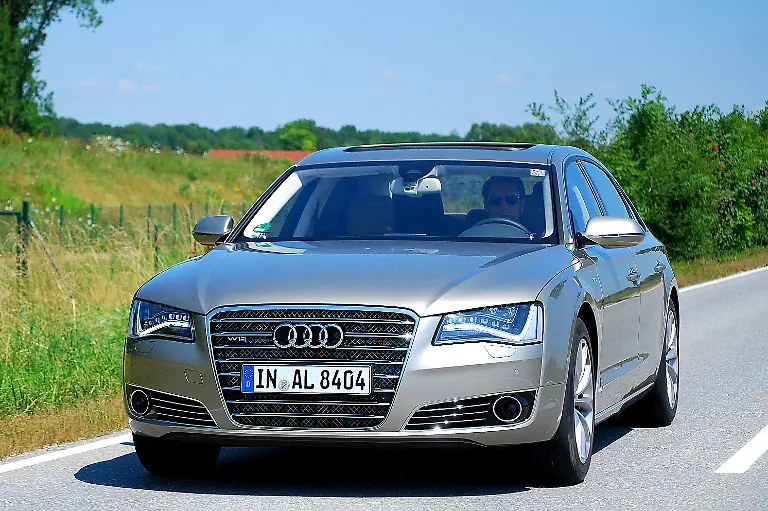 Audi-A8-Lang-19-07-2010-12-21-48