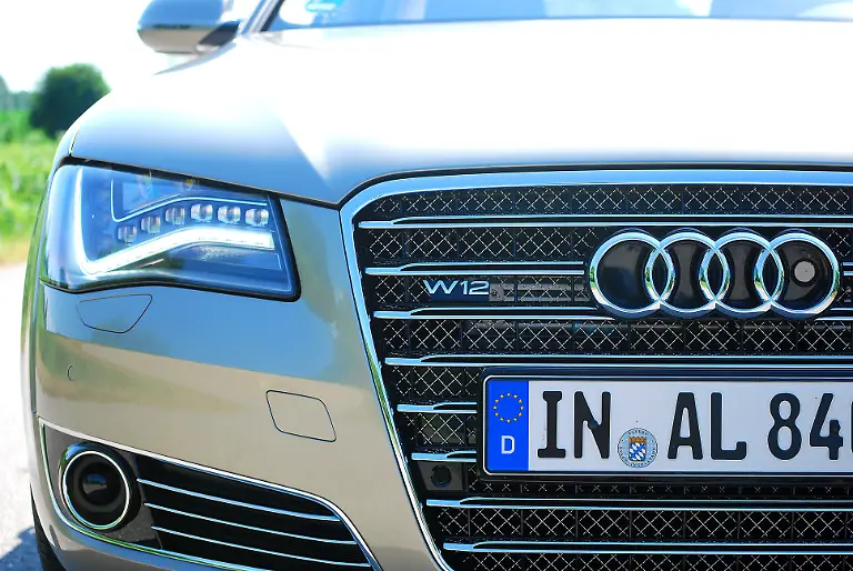 Audi-A8-Lang-19-07-2010-10-49-32
