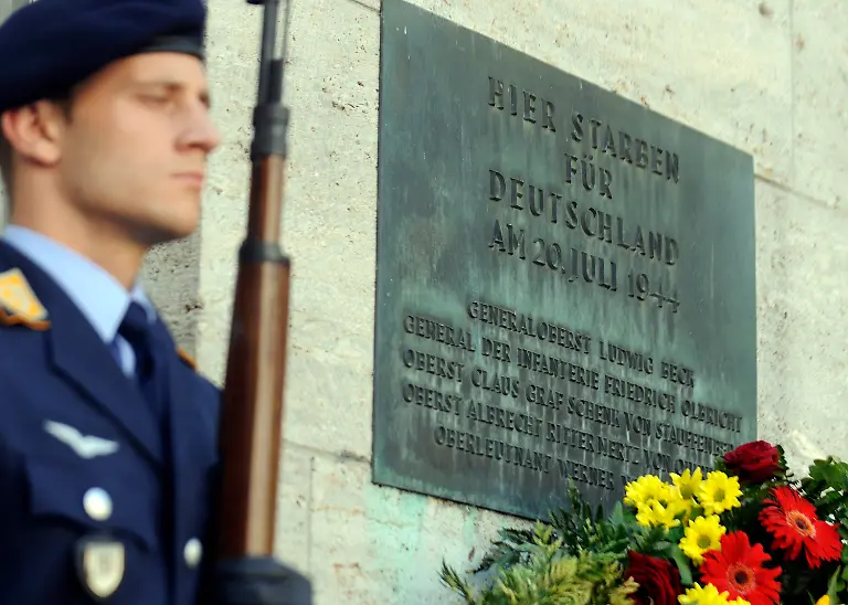 DEU-Bundeswehr-Gedenken-BES103-jpg8984613687590089236