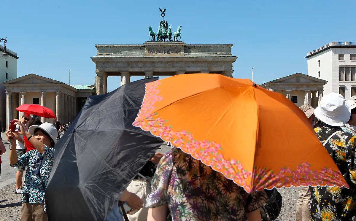 2s6f3651-jpg5511799905020773183