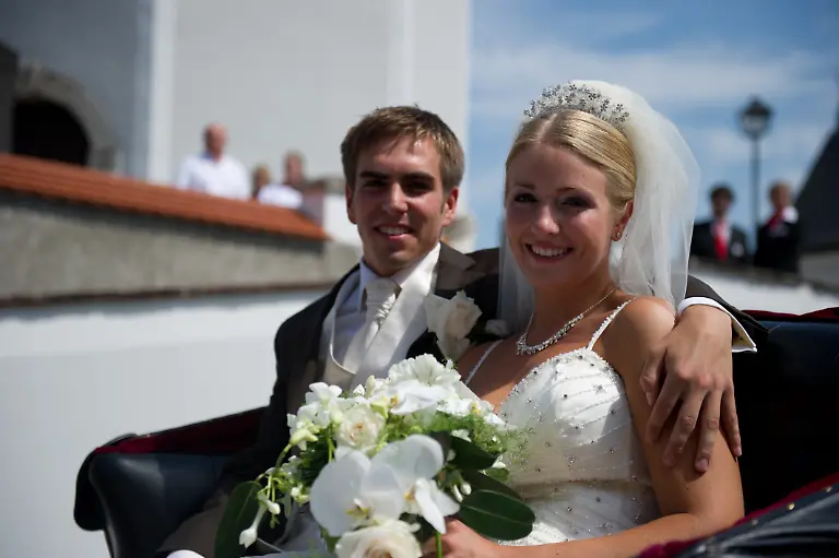 DEU-BY-Hochzeit-Lahm-Fussball-BEX601-jpg2066542542045037962