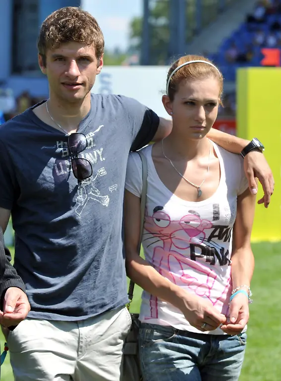 2s521652-jpg3778858725564285720