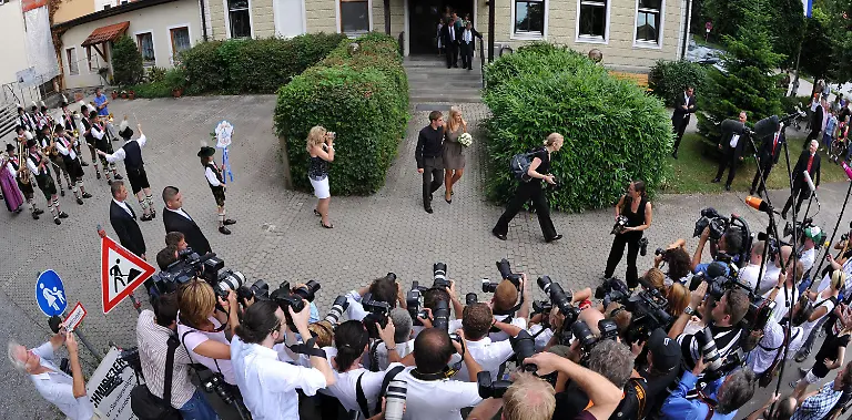 2s503840-jpg1865356747396866874