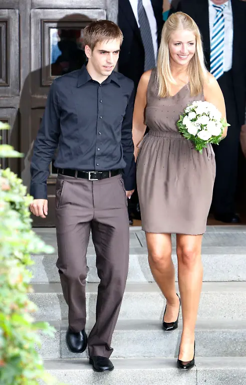 2010-07-14T101738Z-01-REH01-RTRMDNP-3-GERMANY-JPG2212067465644315353