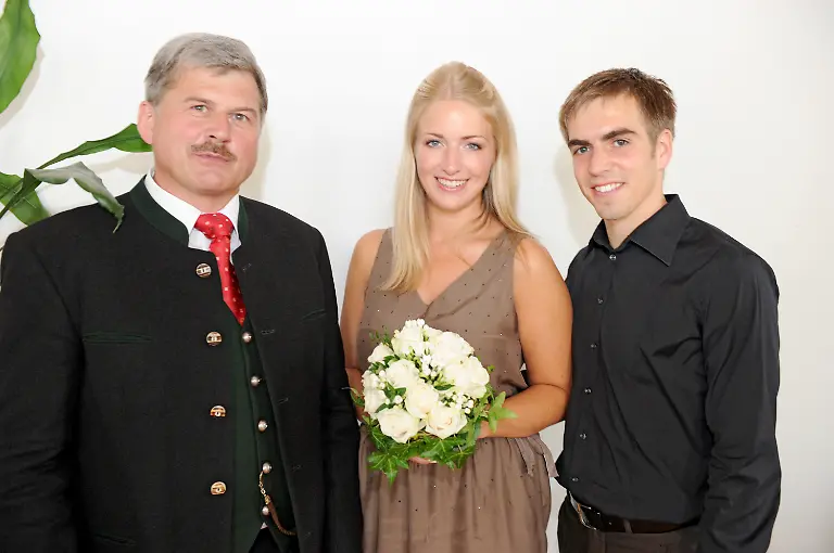 2s543952-jpg4224920751413076647