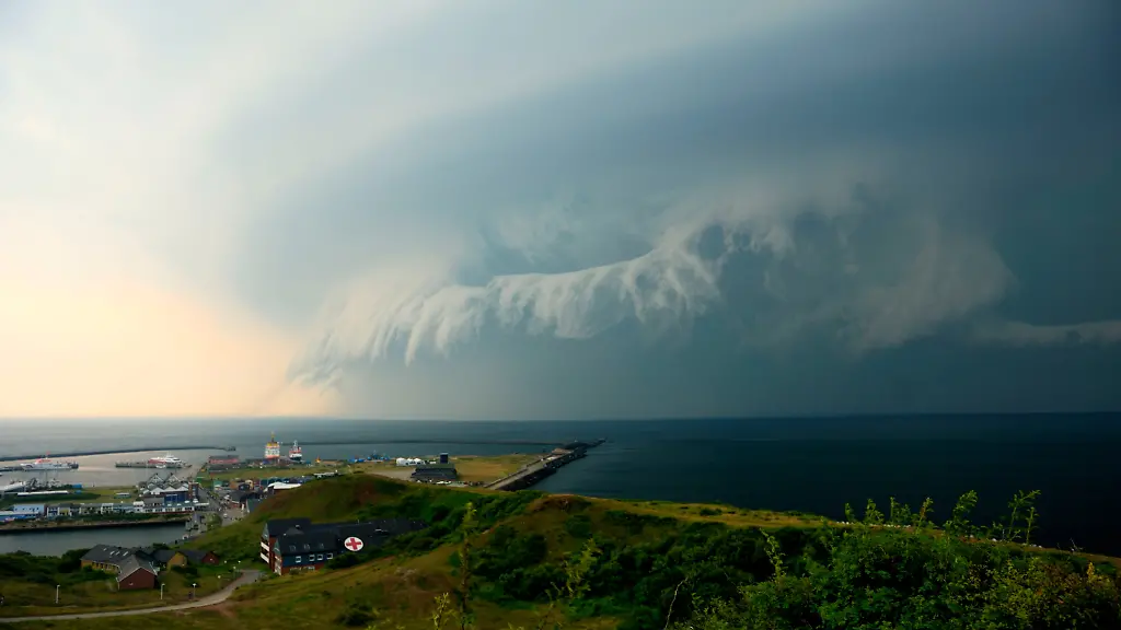 2s3v1320-jpg7935689796800772878