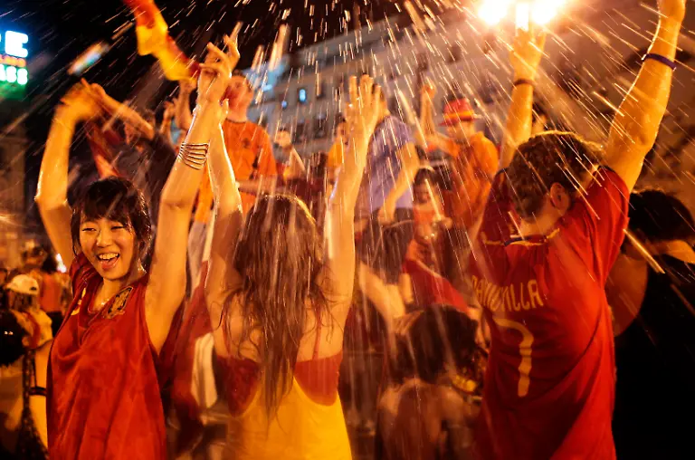 Spain-WCup-Soccer-VC144-jpg3668291047641194532
