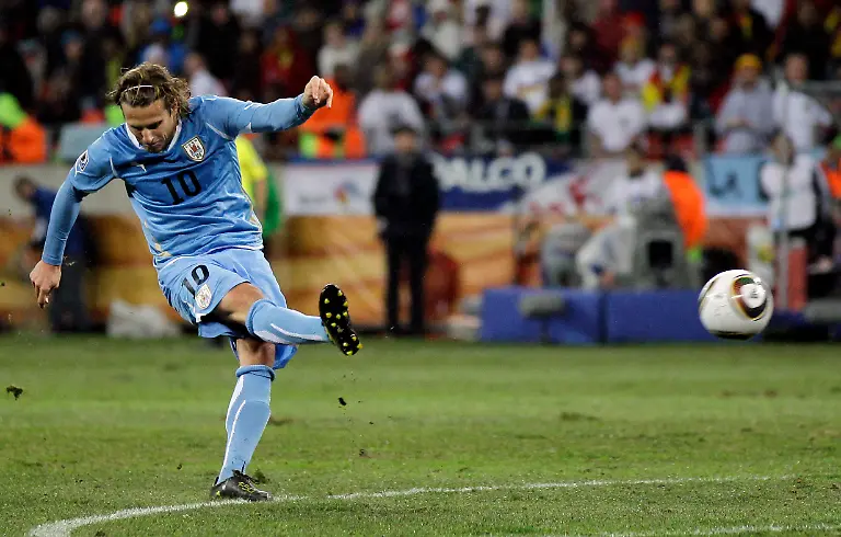 South-Africa-Soccer-WCup-Germany-Uruguay-WCUP250-jpg6295936648846974469