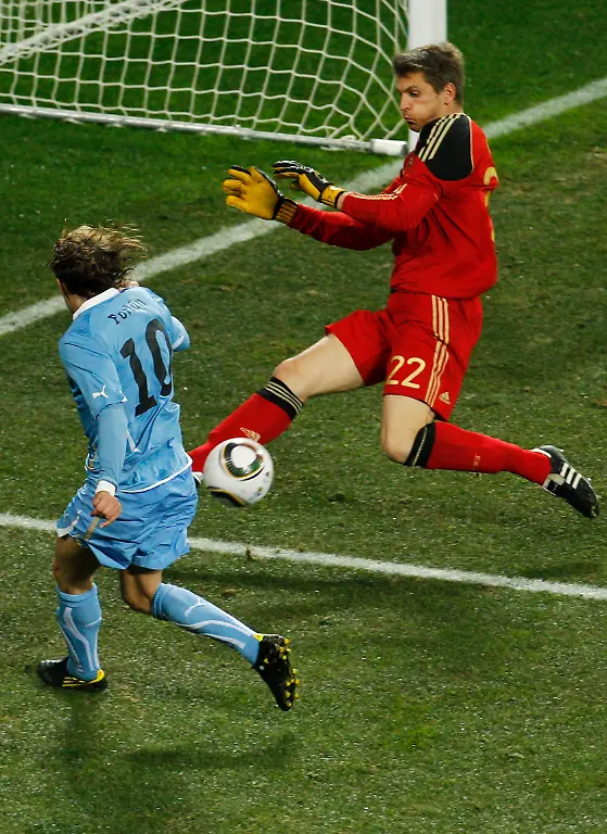 South-Africa-Soccer-WCup-Germany-Uruguay-WCUP251-jpg7118966032635132984