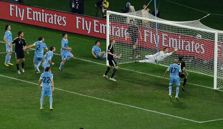 APTOPIX-South-Africa-Soccer-WCup-Germany-Uruguay-WCUP276-jpg8260895242903371810