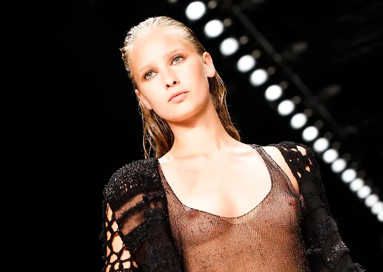 Germany-Fashion-MSC158-jpg7740890334386123147